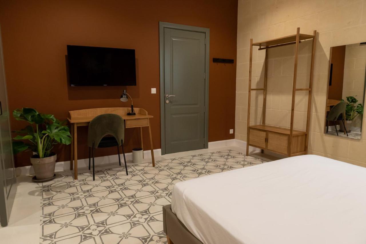 The Carob Tree Bed & Breakfast Victoria Ngoại thất bức ảnh
