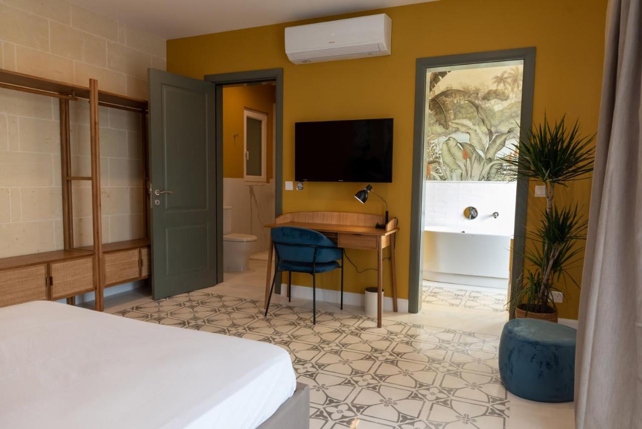 The Carob Tree Bed & Breakfast Victoria Ngoại thất bức ảnh
